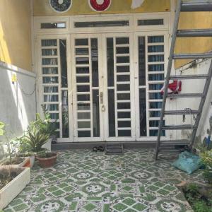 Nhà đẹp, thiết kế hiện đại, đúc thật 4 tầng, nằm trong khu dân cư hiện hữu, hẻm xe tải chạy vi vu,